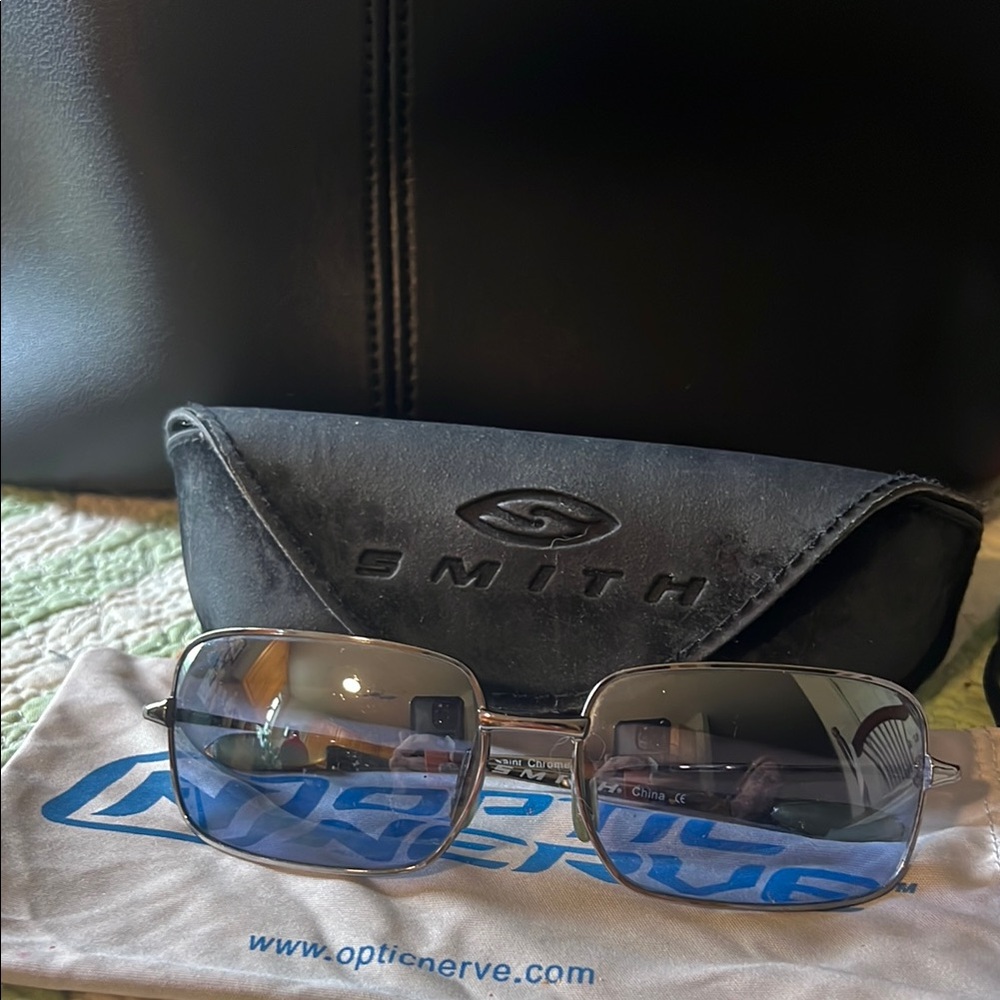 SMITH Silver Sunglasses with Black Case